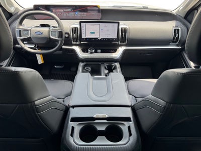 2026 Ford Expedition Platinum®