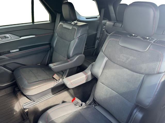 2027 Ford Explorer 4-Door 4DR RWD ST