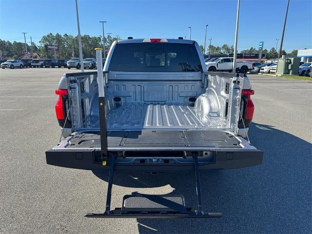 2025 Ford F-150 Lightning Lariat®