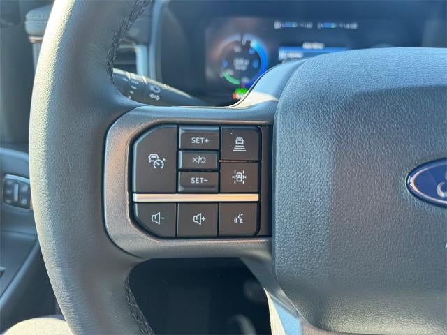 2025 Ford F-150 Lightning Lariat®