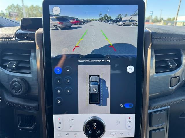 2025 Ford F-150 Lightning Lariat®