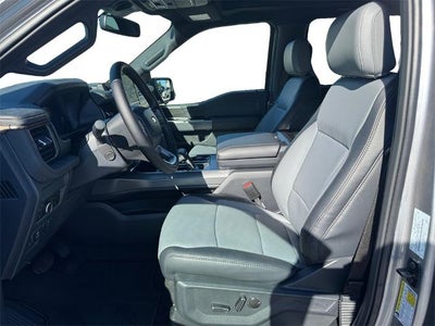 2025 Ford F-150 Lightning Lariat®