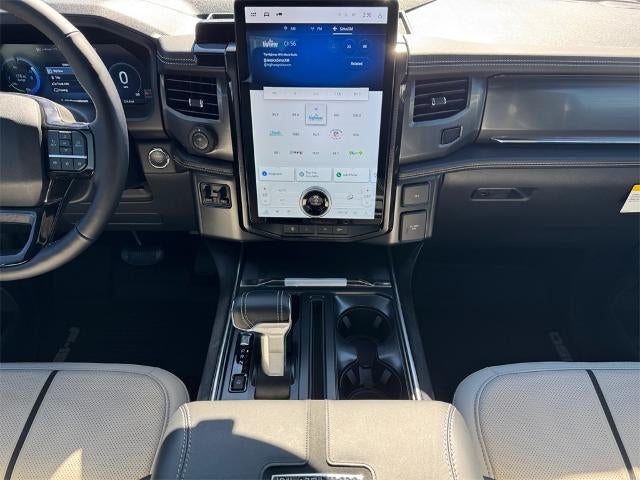 2025 Ford F-150 Lightning Platinum®