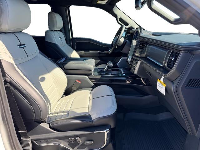 2025 Ford F-150 Lightning Platinum®