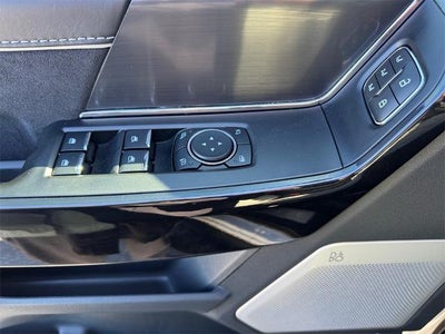 2025 Ford F-150 Lightning Platinum®