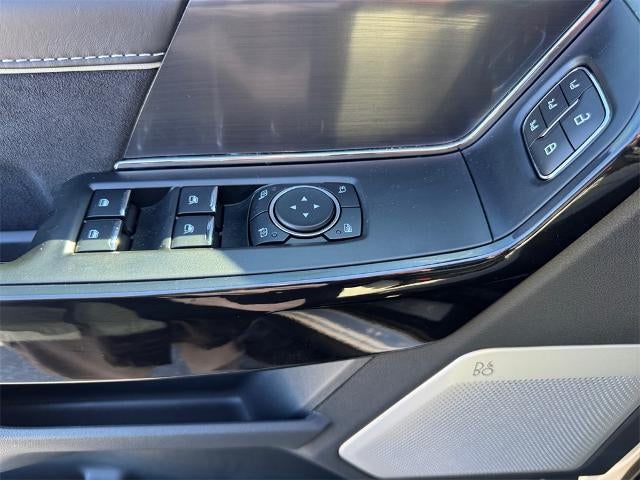 2025 Ford F-150 Lightning Platinum®