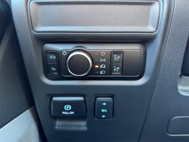 2025 Ford F-150 Lightning Platinum®