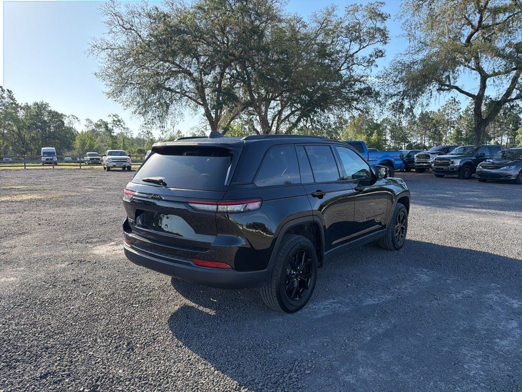 2025 Jeep Grand Cherokee Altitude