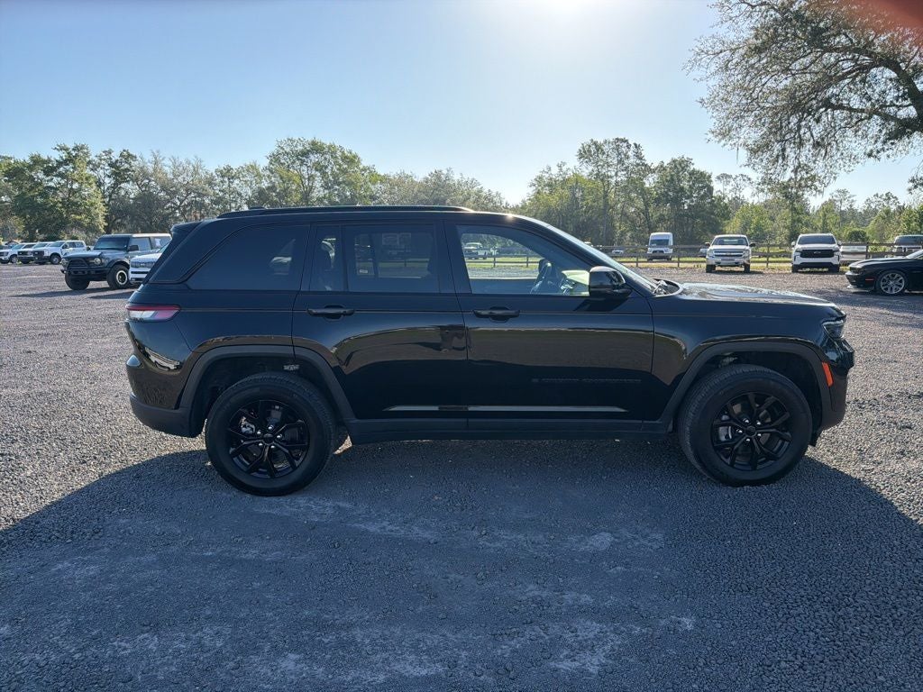 2025 Jeep Grand Cherokee Altitude