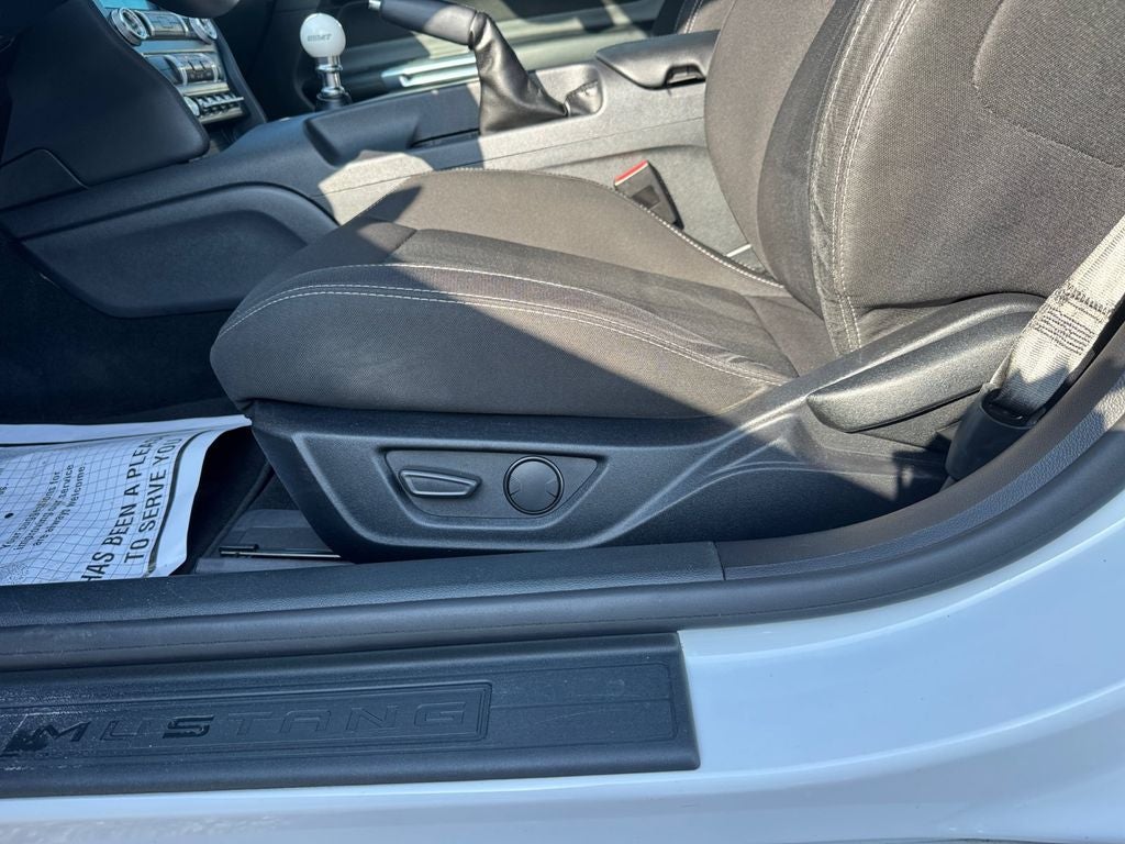2020 Ford Mustang EcoBoost