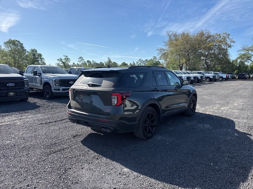 2022 Ford Explorer ST