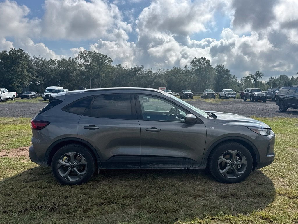 2026 Ford Escape Hybrid ST-Line Select