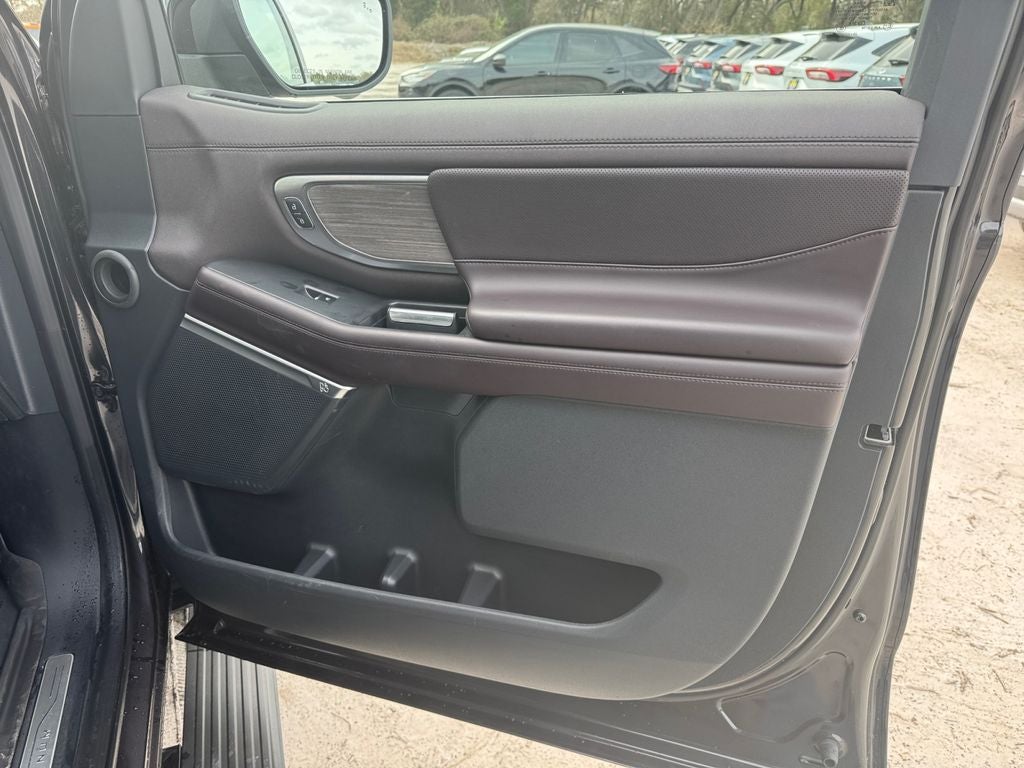 2025 Ford Expedition Max Platinum PLUS