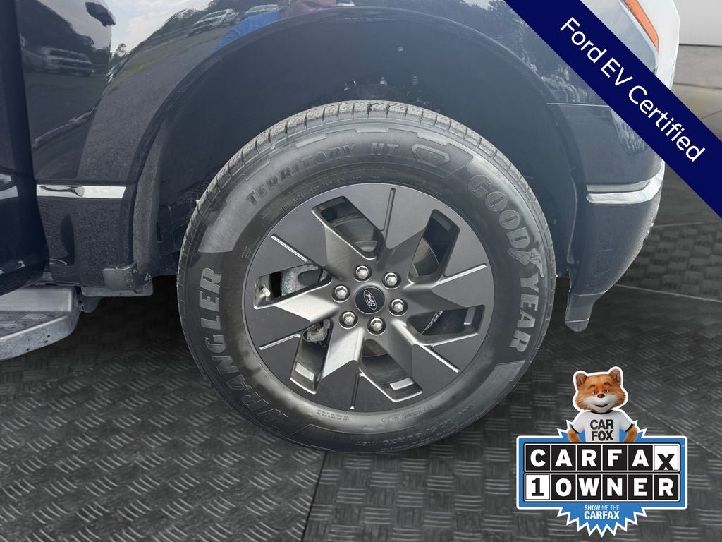 2024 Ford F-150 Lightning Lariat