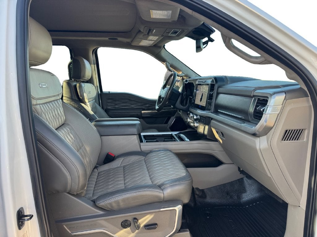 2025 Ford F-350SD Platinum