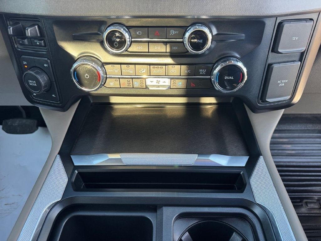 2025 Ford F-350SD Platinum