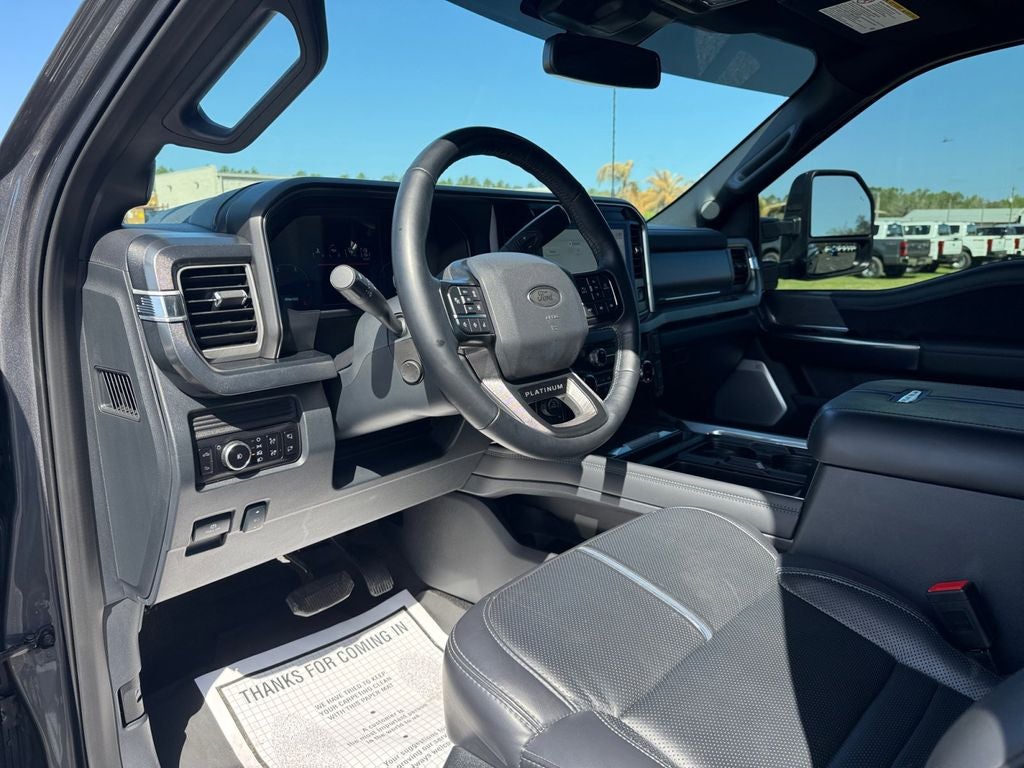2025 Ford F-350SD Platinum