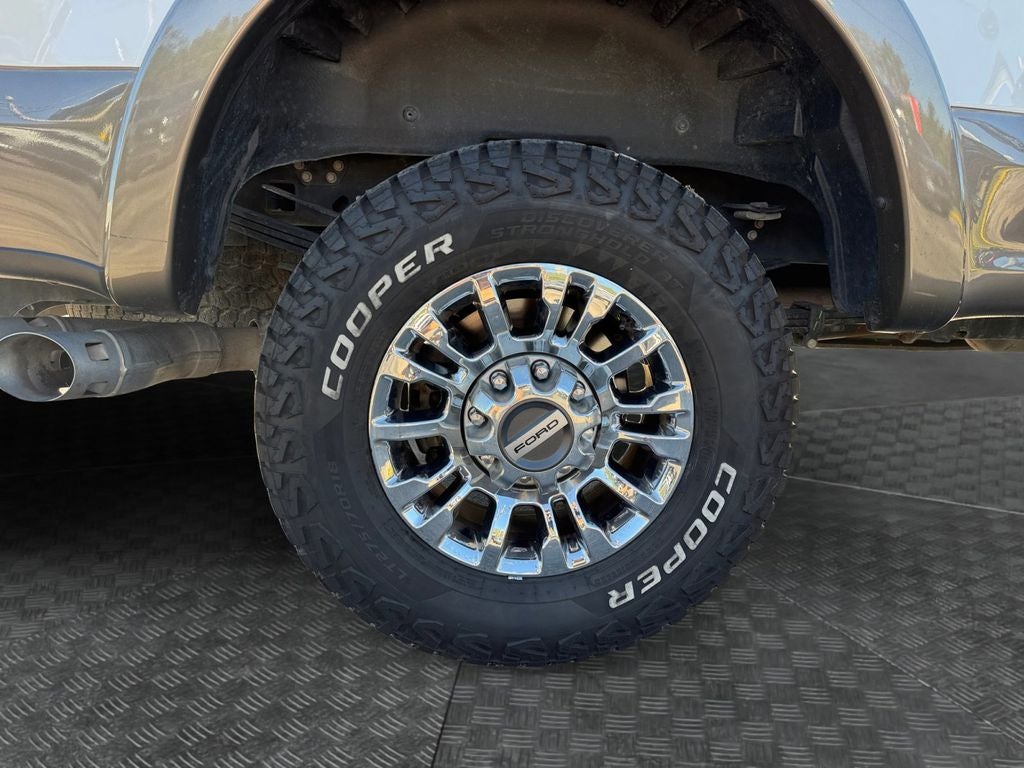 2022 Ford F-350SD Lariat