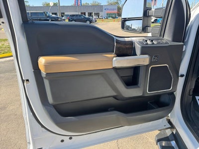 2022 Ford F-350SD Lariat