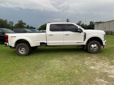 2025 Ford F-350SD Platinum