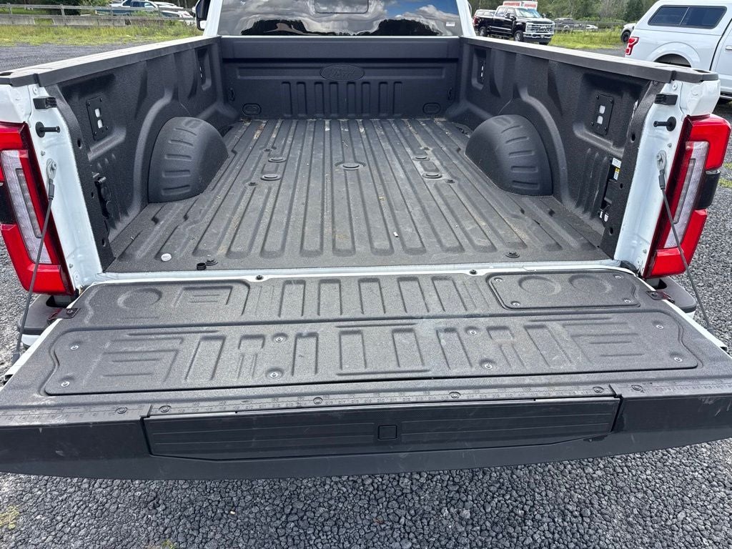 2026 Ford F-350SD Platinum DRW