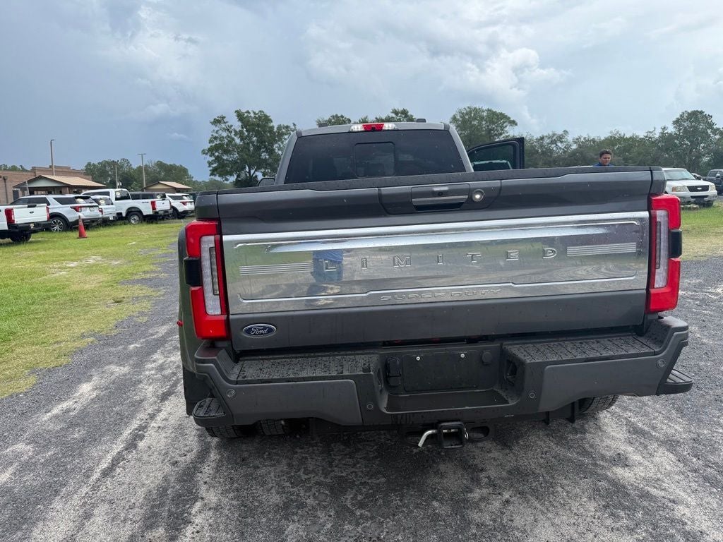2023 Ford F-450SD Limited DRW