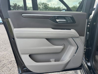 2025 Chevrolet Suburban LT