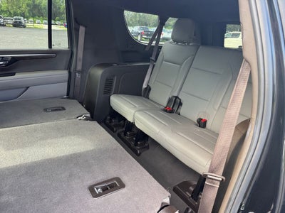 2025 Chevrolet Suburban LT