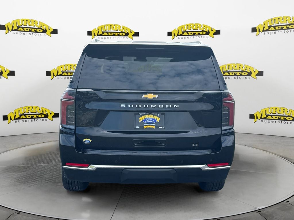 2025 Chevrolet Suburban LT