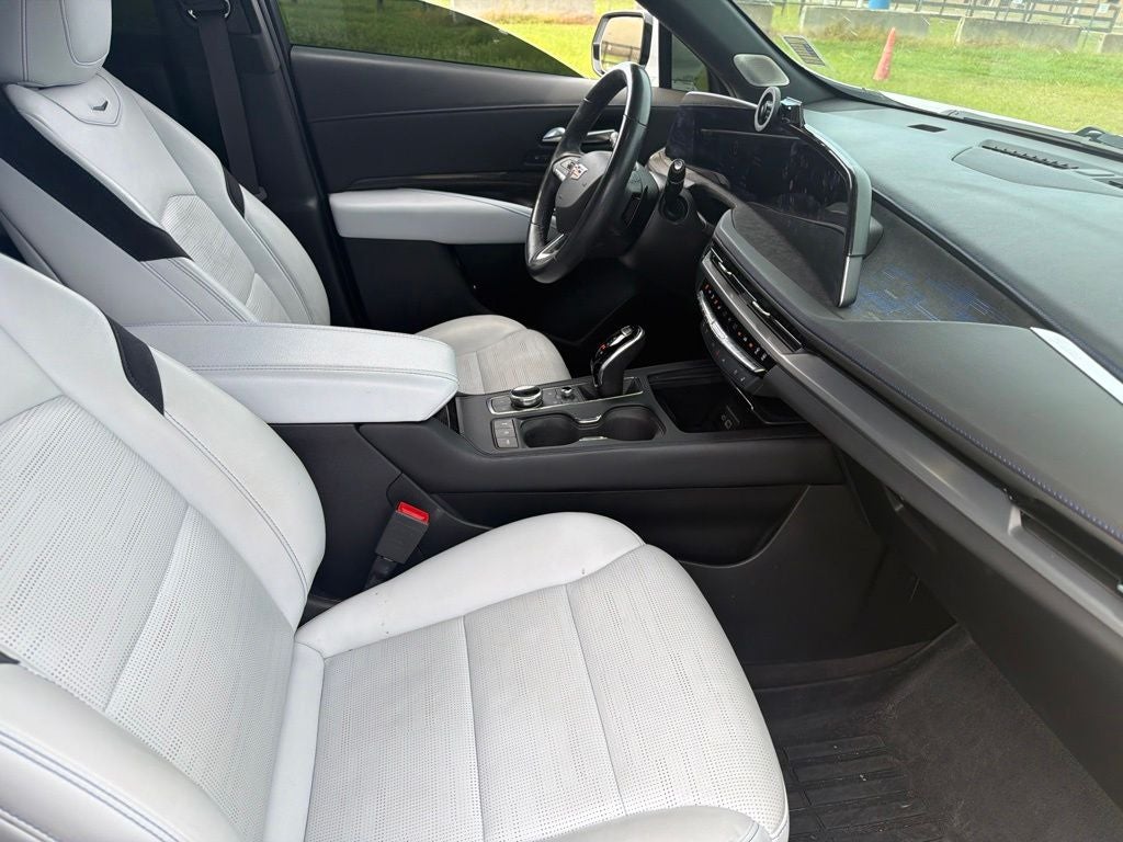 2024 Cadillac XT4 Sport