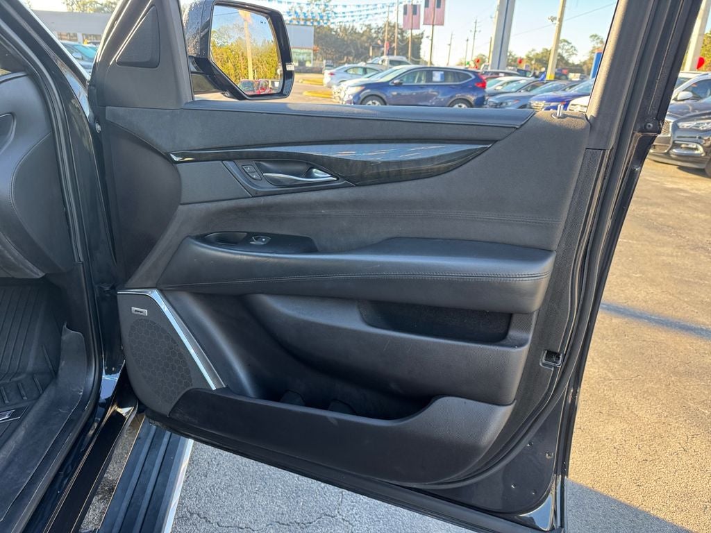 2019 Cadillac Escalade Platinum Edition