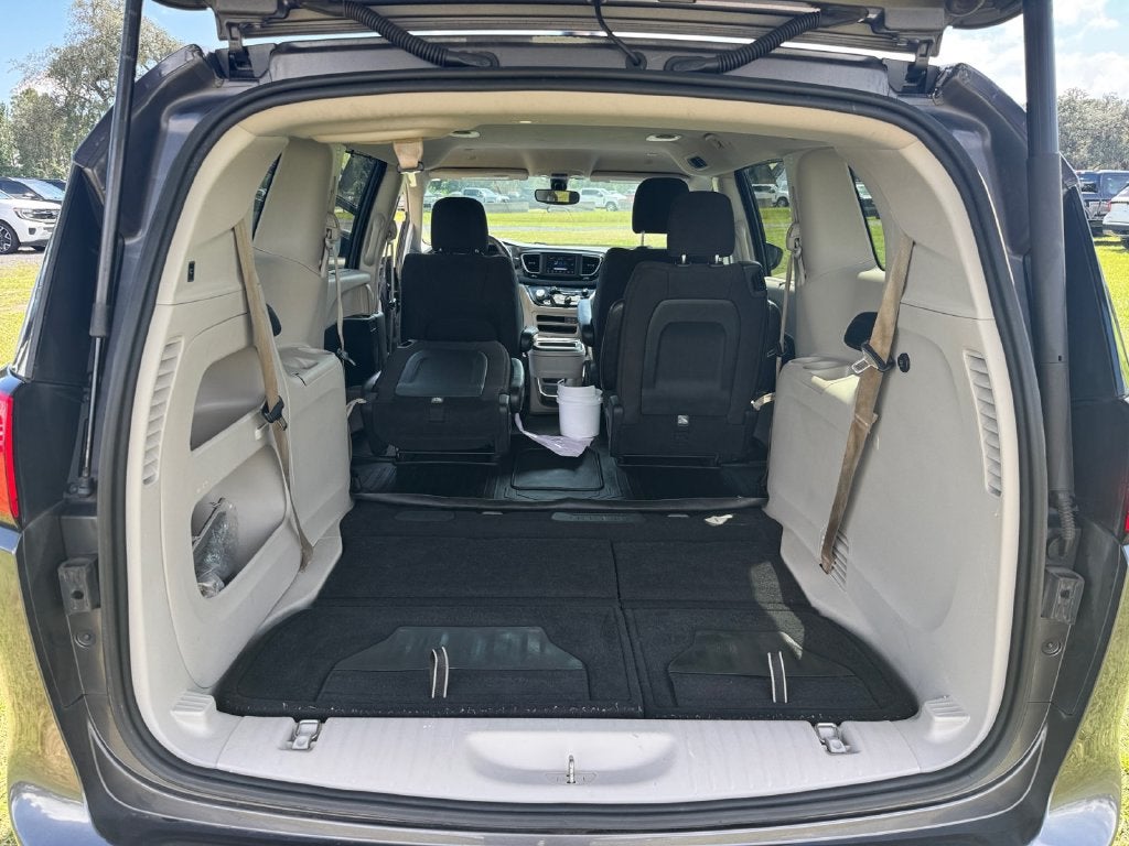 2020 Chrysler Pacifica Touring