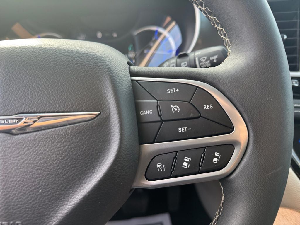 2024 Chrysler Pacifica Hybrid Select