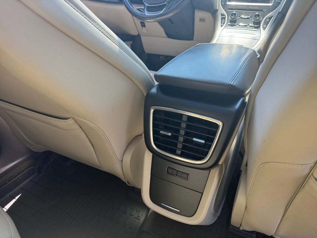 2020 Lincoln Nautilus Reserve