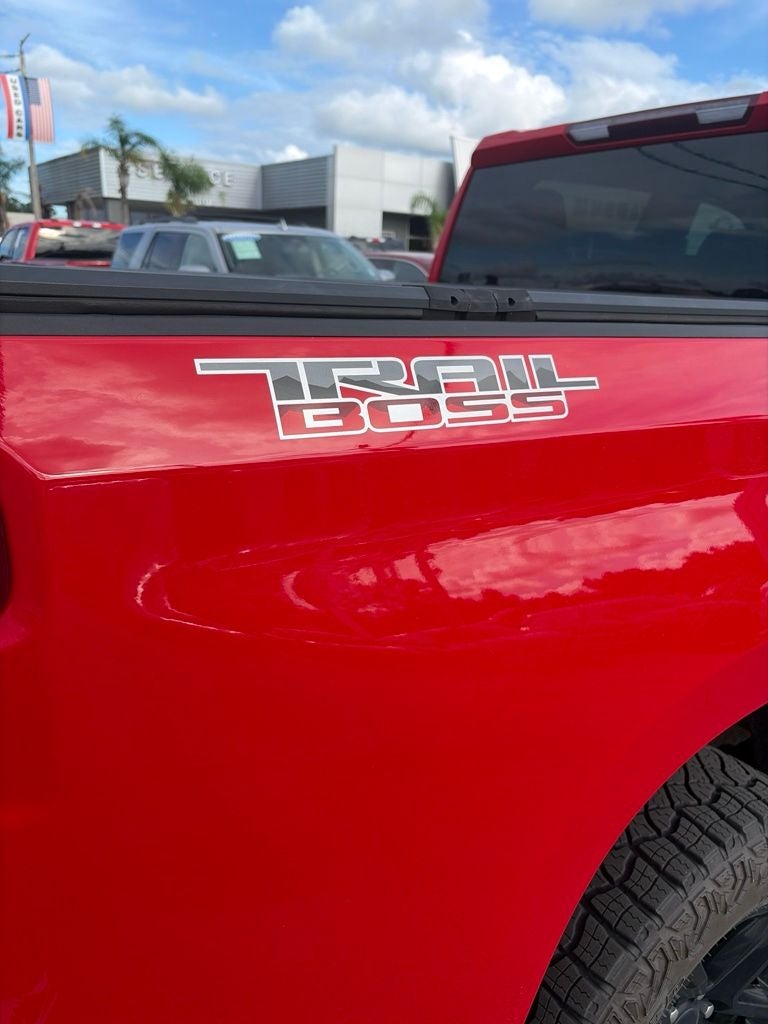 2025 Chevrolet Silverado 1500 Custom Trail Boss