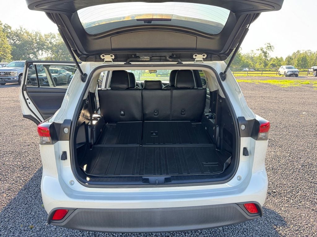 2021 Toyota Highlander L