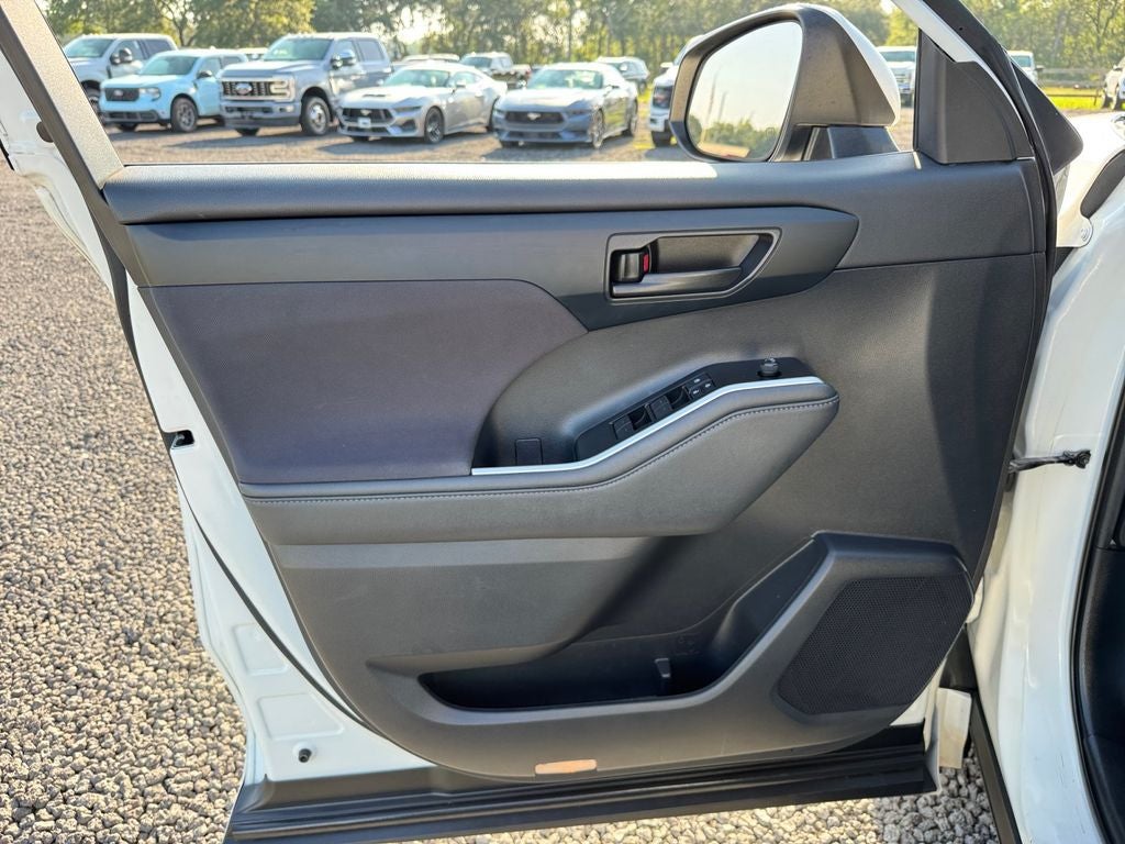 2021 Toyota Highlander L