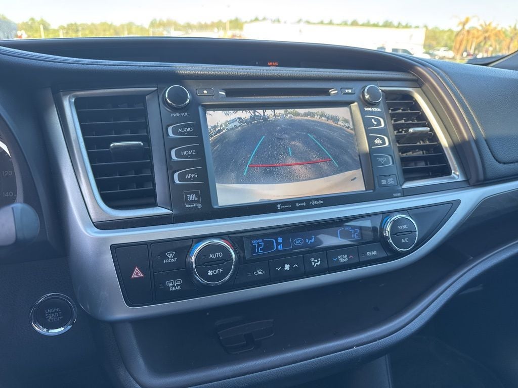 2017 Toyota Highlander Base