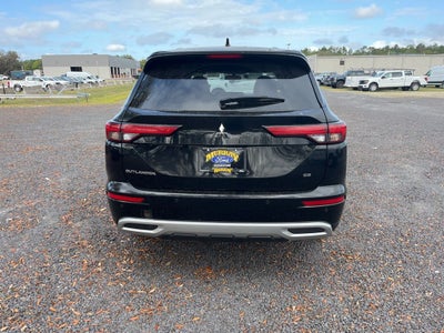 2024 Mitsubishi Outlander SE