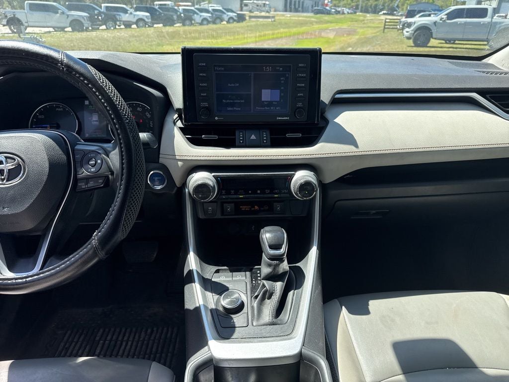 2022 Toyota RAV4 Hybrid XLE Premium