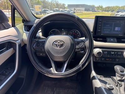 2022 Toyota RAV4 Hybrid XLE Premium