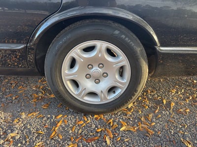 2003 Jaguar XJ8 Base