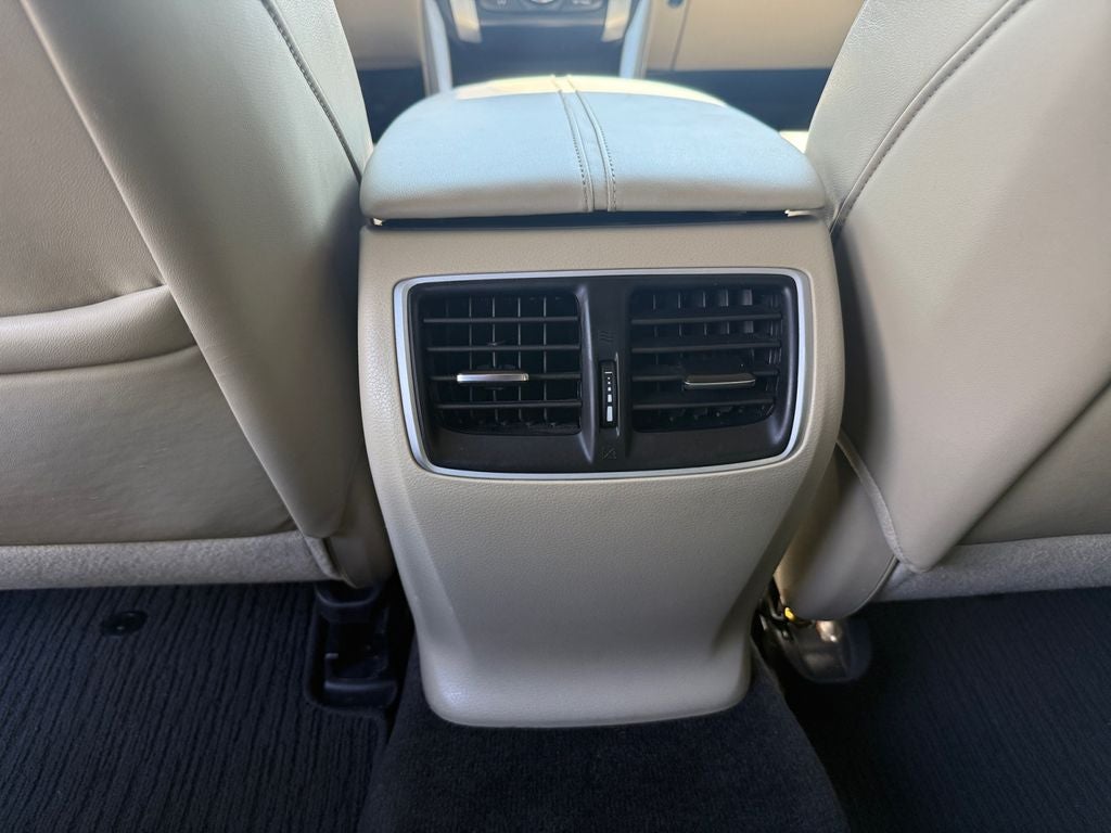2017 Acura TLX w/Technology Package