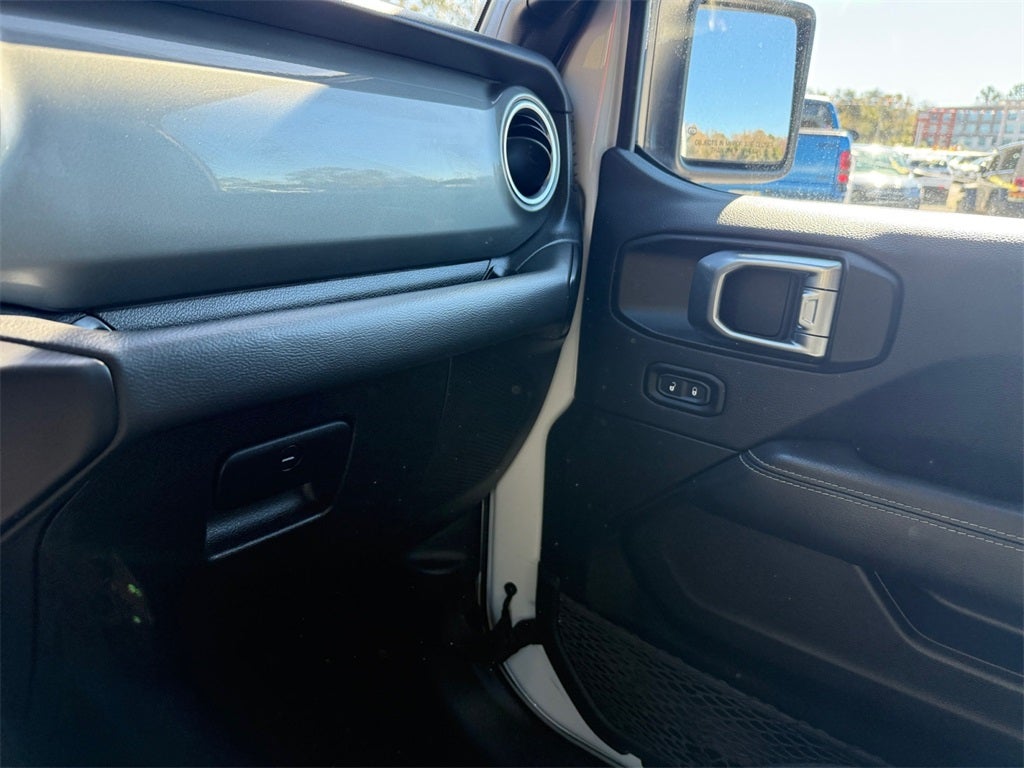 2023 Jeep Wrangler 4-Door Sahara 4x4