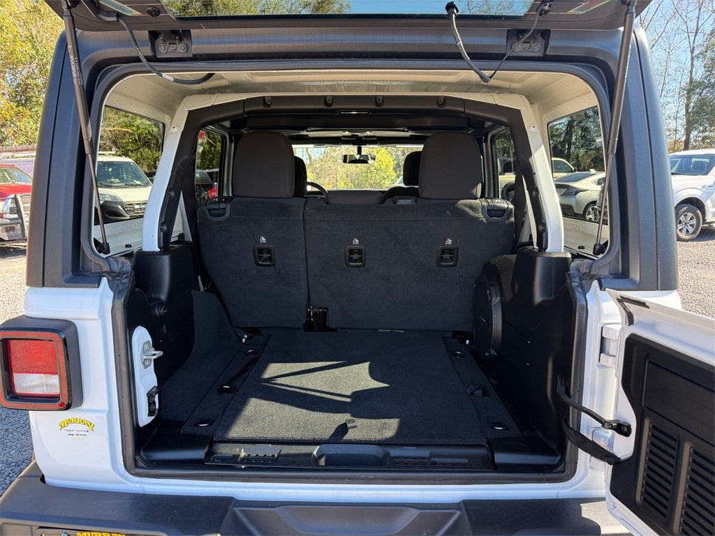 2023 Jeep Wrangler 4-Door Sahara 4x4