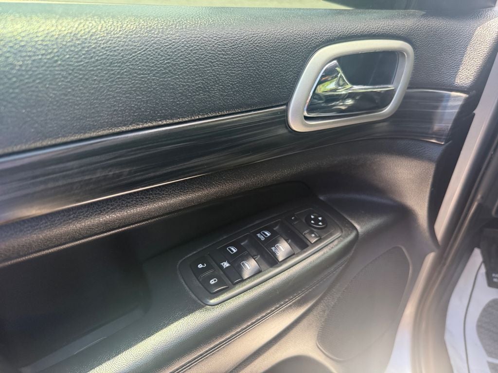 2019 Jeep Grand Cherokee Altitude 4x2