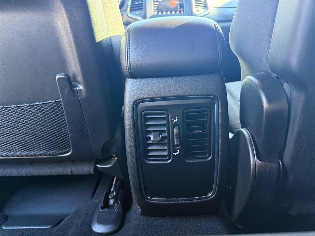 2021 Jeep Grand Cherokee Laredo E 4x4