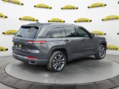 2023 Jeep Grand Cherokee Overland 4x2