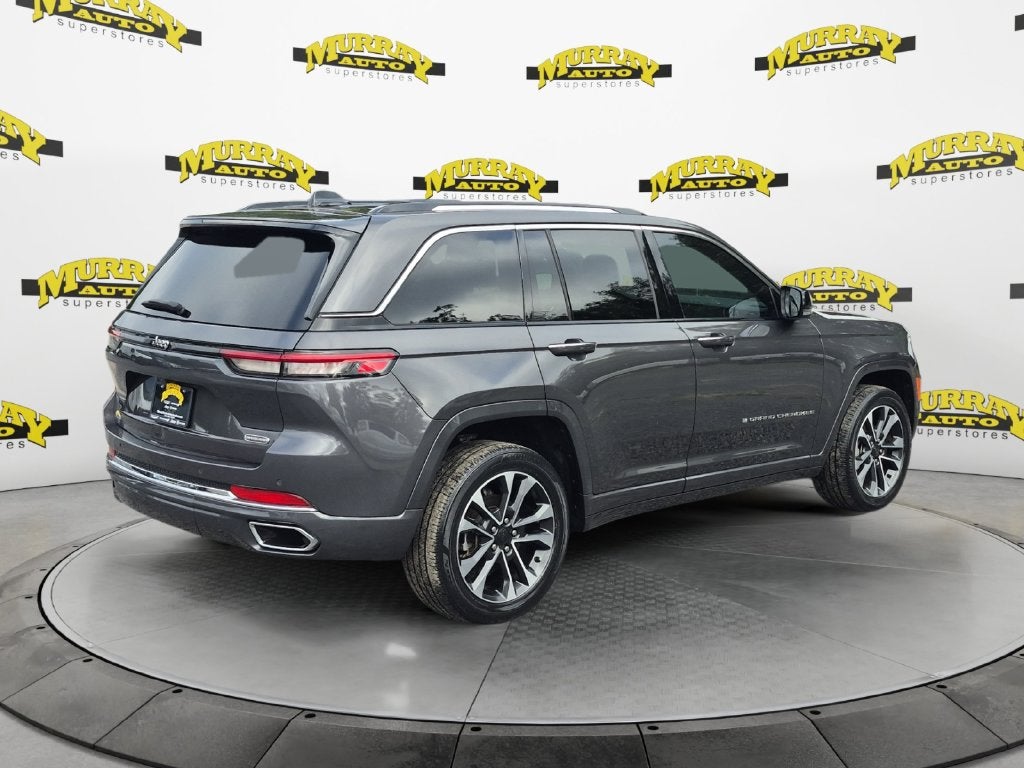 2023 Jeep Grand Cherokee Overland 4x2