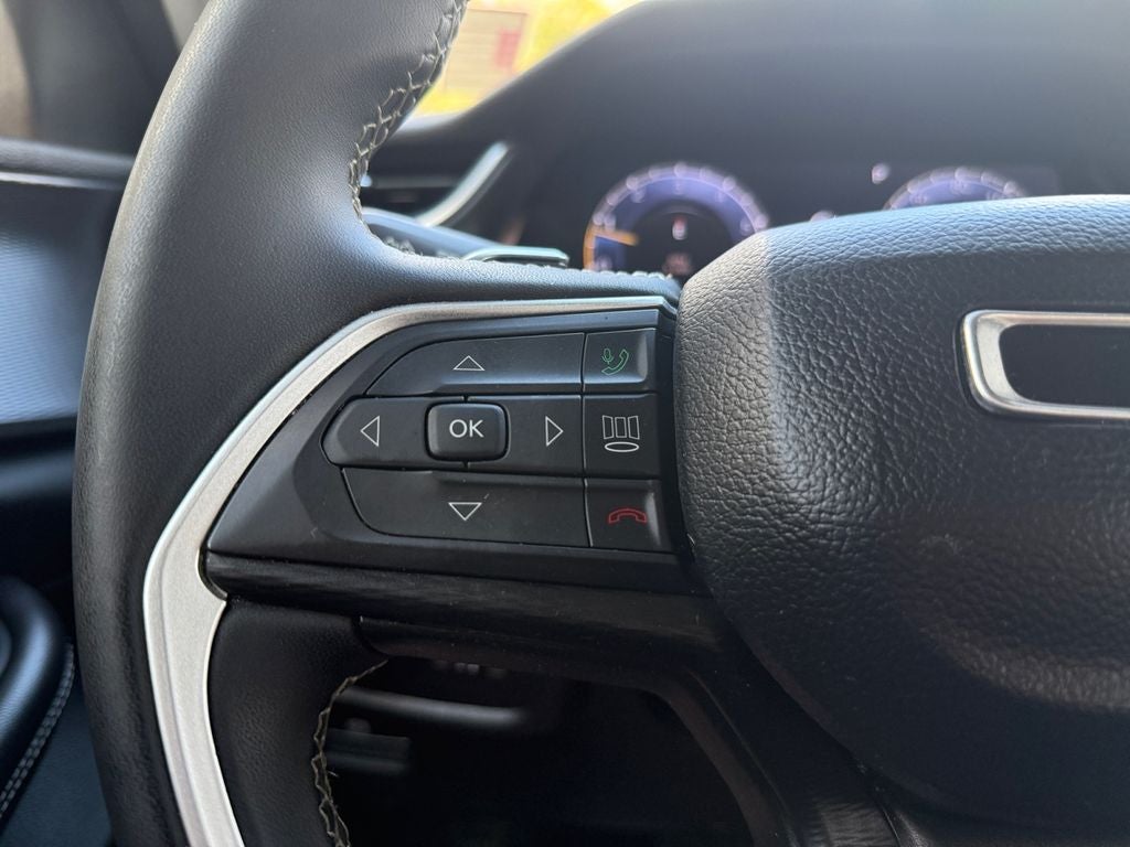 2023 Jeep Grand Cherokee Laredo 4x4